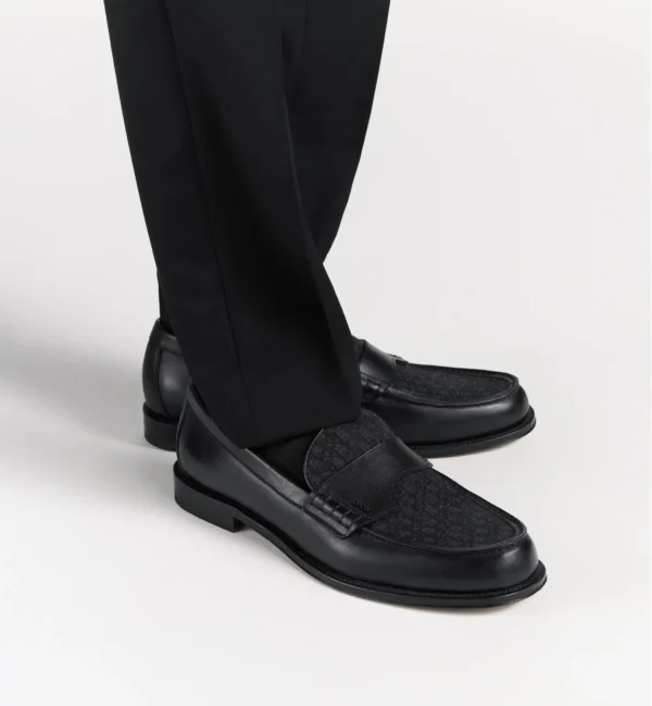 imgi_2_LOOK_H_25_2_LOOK_128_E23 Mocassin Dior Granville