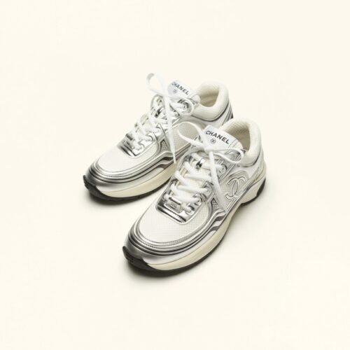 imgi_12_-9570716811294 Baskets - Tissu & laminé, blanc & argenté - Chanel