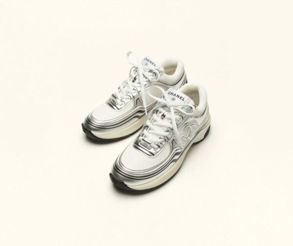 Baskets - Tissu & laminé, blanc & argenté - Chanel