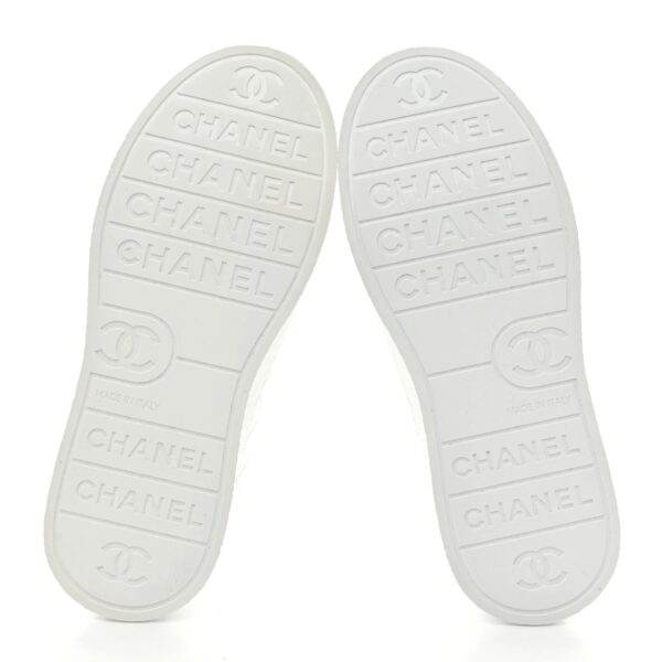 imgi_164_17d98176db583f26ad783fe73aa446f2 CHANEL White leather sneakers