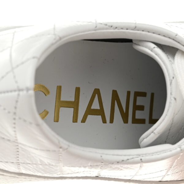 imgi_174_4aee7f3723c261e97bdad716ce7720f6 CHANEL White leather sneakers